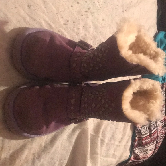 Girls toddler uggs - Picture 3 of 4
